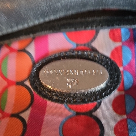 Francesco Biasia Black Leather Shoulder Bag - Picture 8 of 12